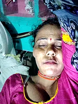 Pooja750 online show from September 27, 2025, 11:10 pm