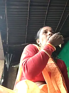 Pooja750 online show from October 17, 2025, 8:28 am