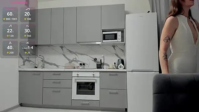 Snapshot of Miriamleroy_ chatting on October 14, 2025, 7:14 pm Miriamleroy online show from October 14, 2025, 7:14 pm