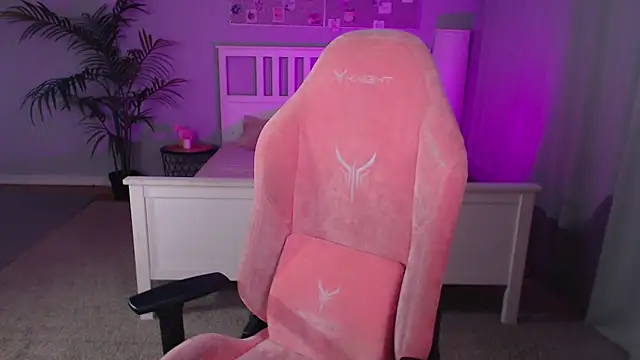 Barbara Brylska online show from October 16, 2025, 2:07 pm