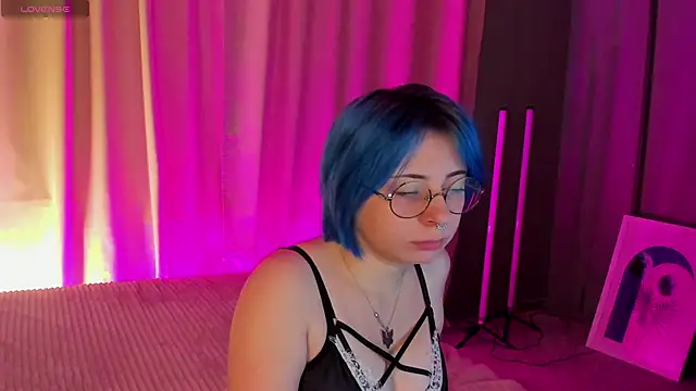 Penny Stanley online show from October 6, 2025, 3:04 am