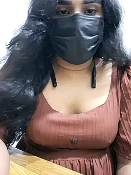 Snapshot of BeautyGirl_sara chatting on September 28, 2025, 1:38 pm BeautyGirl sara online show from September 28, 2025, 1:38 pm