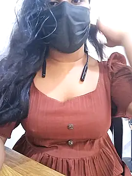 Snapshot of BeautyGirl_sara chatting on October 5, 2025, 7:50 am BeautyGirl sara online show from October 5, 2025, 7:50 am