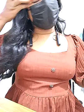 Snapshot of BeautyGirl_sara chatting on October 15, 2025, 5:46 pm BeautyGirl sara online show from October 15, 2025, 5:46 pm