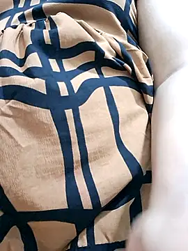 Snapshot of BeautyGirl_sara chatting on November 6, 2025, 4:52 pm BeautyGirl sara online show from November 6, 2025, 4:52 pm