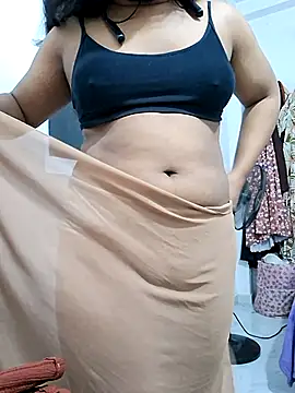 Snapshot of BeautyGirl_sara chatting on November 7, 2025, 6:52 pm BeautyGirl sara online show from November 7, 2025, 6:52 pm