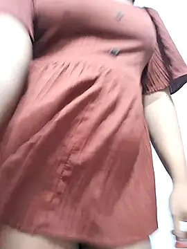 Snapshot of BeautyGirl_sara chatting on November 10, 2025, 12:59 pm BeautyGirl sara online show from November 10, 2025, 12:59 pm