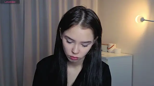 slyshypie online show from December 19, 2025, 1:29 pm