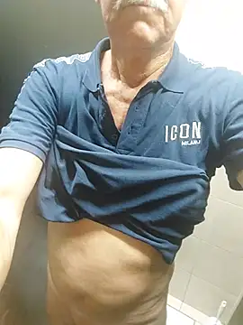 slaveman4you online show from August 4, 2026, 1:57 pm