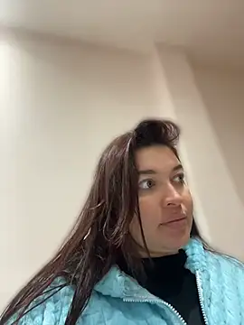 sarahreyess 11 online show from June 23, 2026, 10:46 am
