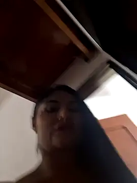 Snapshot of LaiaTorres1 chatting on September 12, 2025, 10:04 am LaiaTorres1 online show from September 12, 2025, 10:04 am