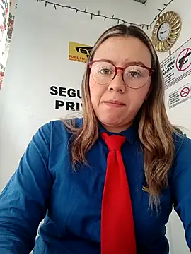 Hannah-colx online show from December 1, 2025, 1:49 pm