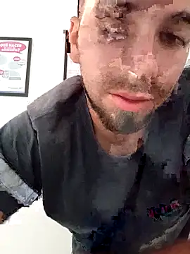 Lushakuiron1 online show from December 17, 2025, 2:12 pm