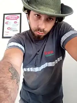 Lushakuiron1 online show from February 13, 2026, 5:09 pm