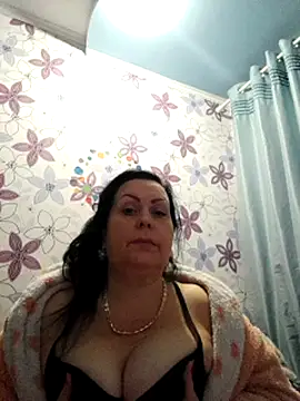 430LekaLove online show from October 5, 2025, 3:27 am