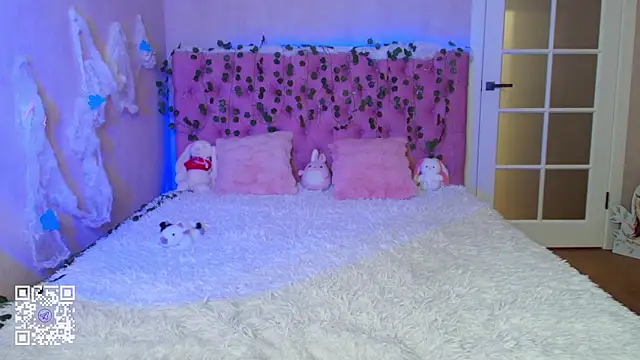 Pink Lila18 online show from February 20, 2026, 12:29 am