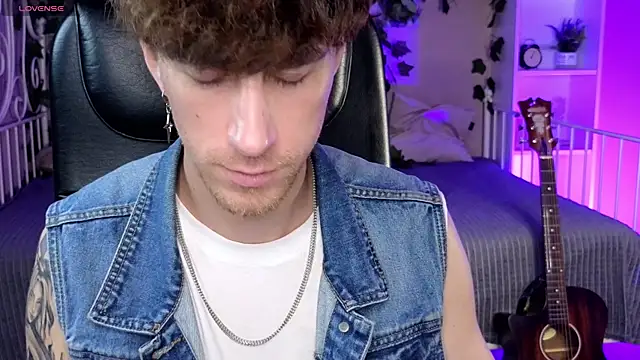 mark caron online show from October 17, 2025, 8:33 pm