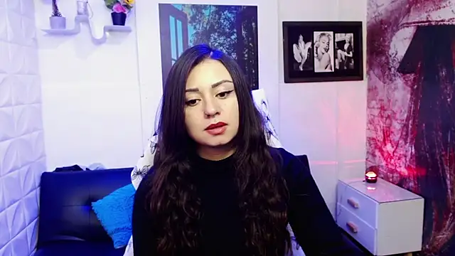 Eva Roussell online show from October 22, 2025, 4:18 pm