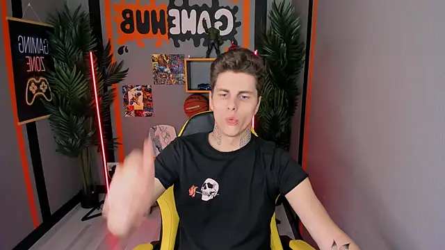 JackWolw online show from October 15, 2025, 4:56 am