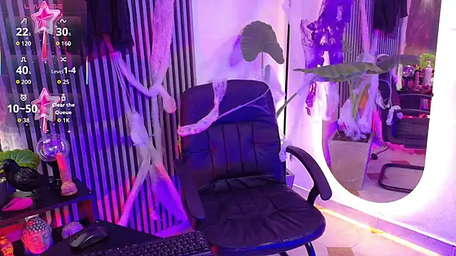  Gaaia  online show from October 8, 2025, 8:17 pm