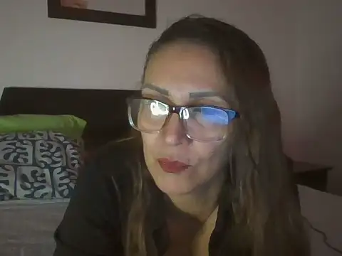 Snapshot of MiaVega chatting on September 28, 2025, 12:49 am MiaVega online show from September 28, 2025, 12:49 am