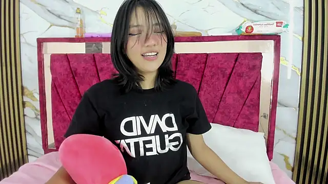 skaylar 95 mylove online show from November 29, 2025, 1:52 am