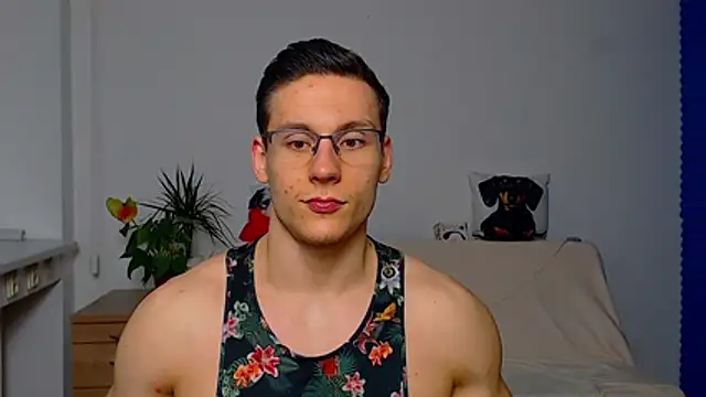 ZeinMiracles online show from December 20, 2025, 8:49 pm