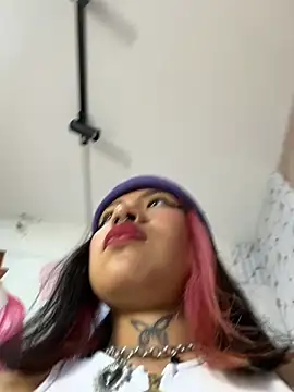 Georgina Astor online show from March 15, 2026, 1:22 am