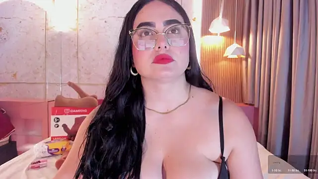 sofiiacarson online show from May 29, 2026, 7:45 pm