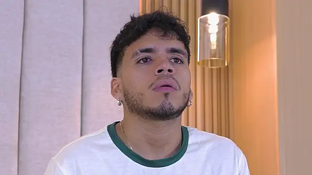 AlexanderJordan online show from November 16, 2025, 7:41 pm