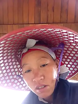 tcm-cute online show from September 28, 2025, 2:28 am