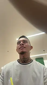 Snapshot of Mrjustin_sebas chatting on February 21, 2026, 8:32 pm Mrjustin sebas online show from February 21, 2026, 8:32 pm