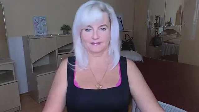 Snapshot of Vina_Vision chatting on September 27, 2025, 10:20 am Vina Vision online show from September 27, 2025, 10:20 am