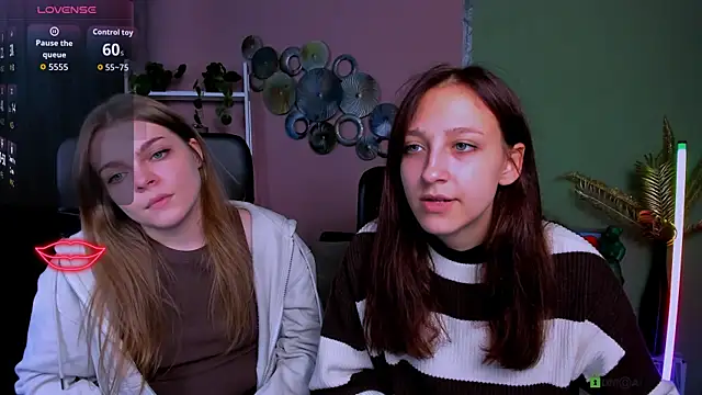 veronica bubble online show from October 6, 2025, 7:11 pm