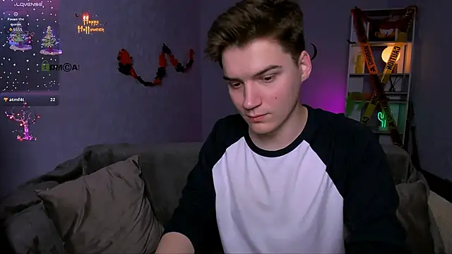 veronica bubble online show from October 24, 2025, 7:21 pm