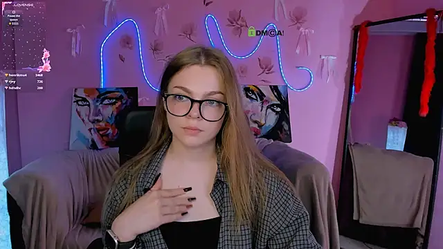 veronica bubble online show from July 3, 2026, 7:20 pm