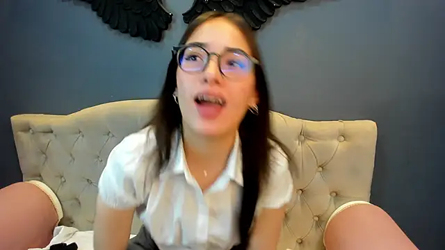 Snapshot of Gara_Himari chatting on November 3, 2025, 7:59 pm Gara Himari online show from November 3, 2025, 7:59 pm