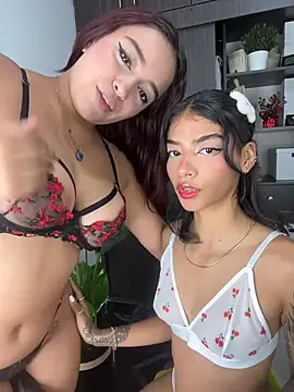 Snapshot of NaughtyNinnaXXX chatting on December 15, 2025, 10:36 pm NaughtyNinnaXXX online show from December 15, 2025, 10:36 pm