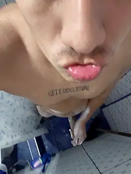 Exotic19cm online show from November 11, 2025, 10:54 pm