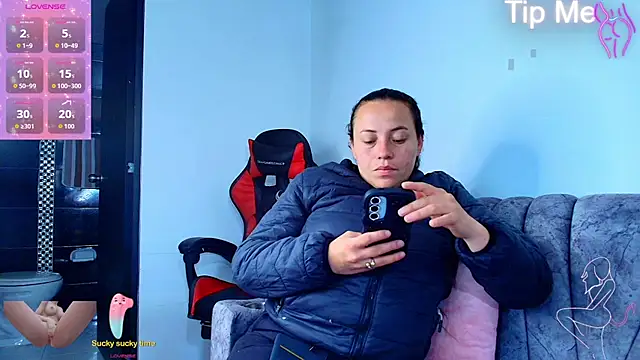  honey12 online show from September 23, 2025, 12:52 pm