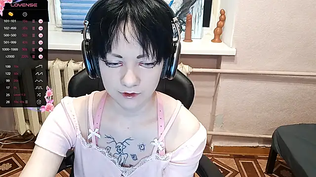 ChaeTrier online show from November 2, 2025, 1:02 pm