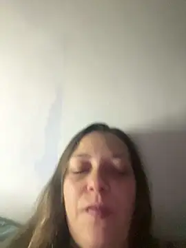 Scarlett28 uk online show from November 3, 2025, 9:48 pm