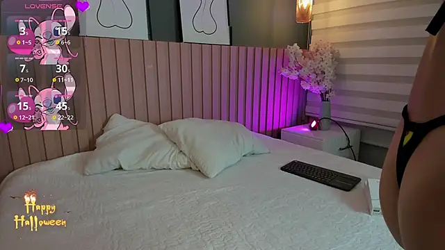 Maraia Ford online show from October 28, 2025, 10:34 pm