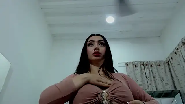 Snapshot of RebeccaGolden chatting on November 12, 2025, 4:46 am RebeccaGolden online show from November 12, 2025, 4:46 am