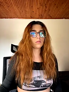 CoraVibes online show from September 30, 2025, 7:52 pm