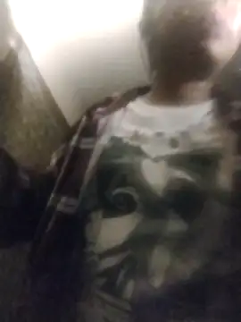 Snapshot of Ladiv33 chatting on November 5, 2025, 4:29 pm Ladiv33 online show from November 5, 2025, 4:29 pm