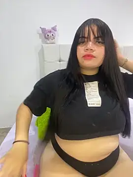 Snapshot of Kuromy_x chatting on October 27, 2025, 7:07 pm Kuromy x online show from October 27, 2025, 7:07 pm