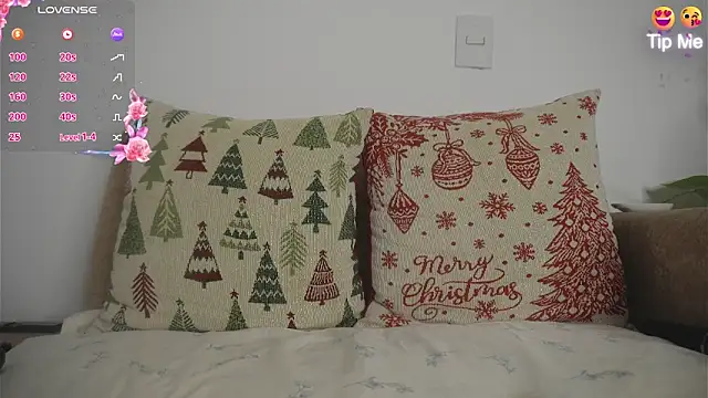 Roxybeautyy online show from March 8, 2026, 9:24 am