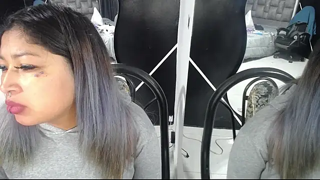 Snapshot of konojan_6 chatting on January 17, 2026, 5:23 am konojan 6 online show from January 17, 2026, 5:23 am