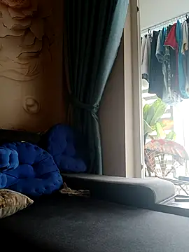 boyhi199x online show from November 3, 2025, 1:51 am